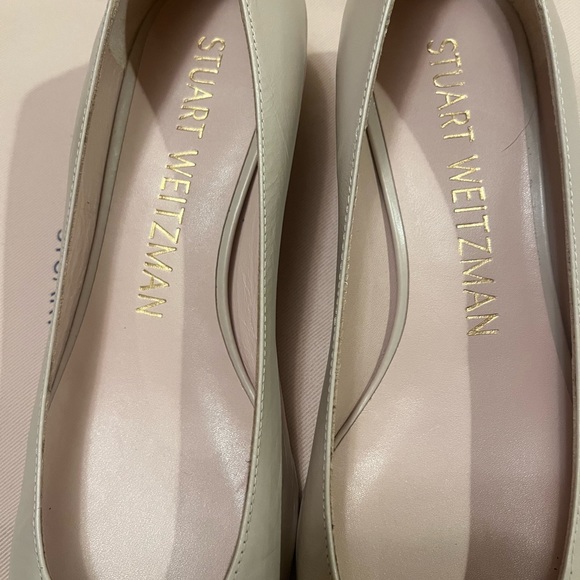 Stuart Weizman Anicia 25 in Dolce Taupe (Light pinkish hue) - Picture 4 of 5